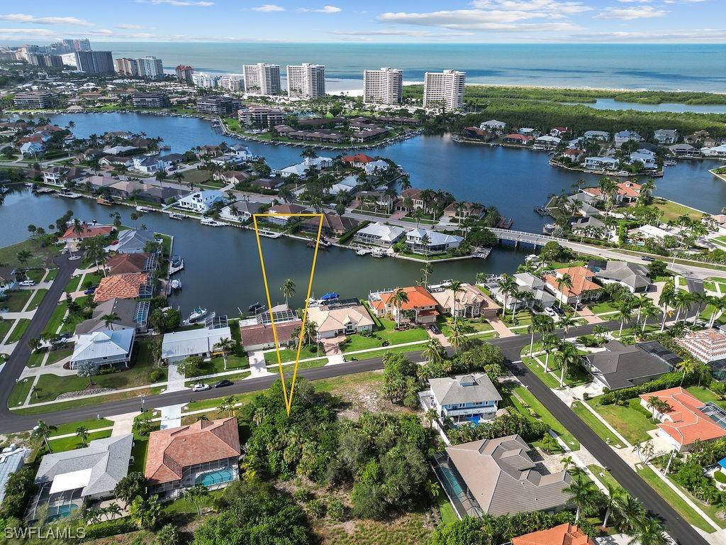 Marco Island, FL 34145,611 Diplomat CT