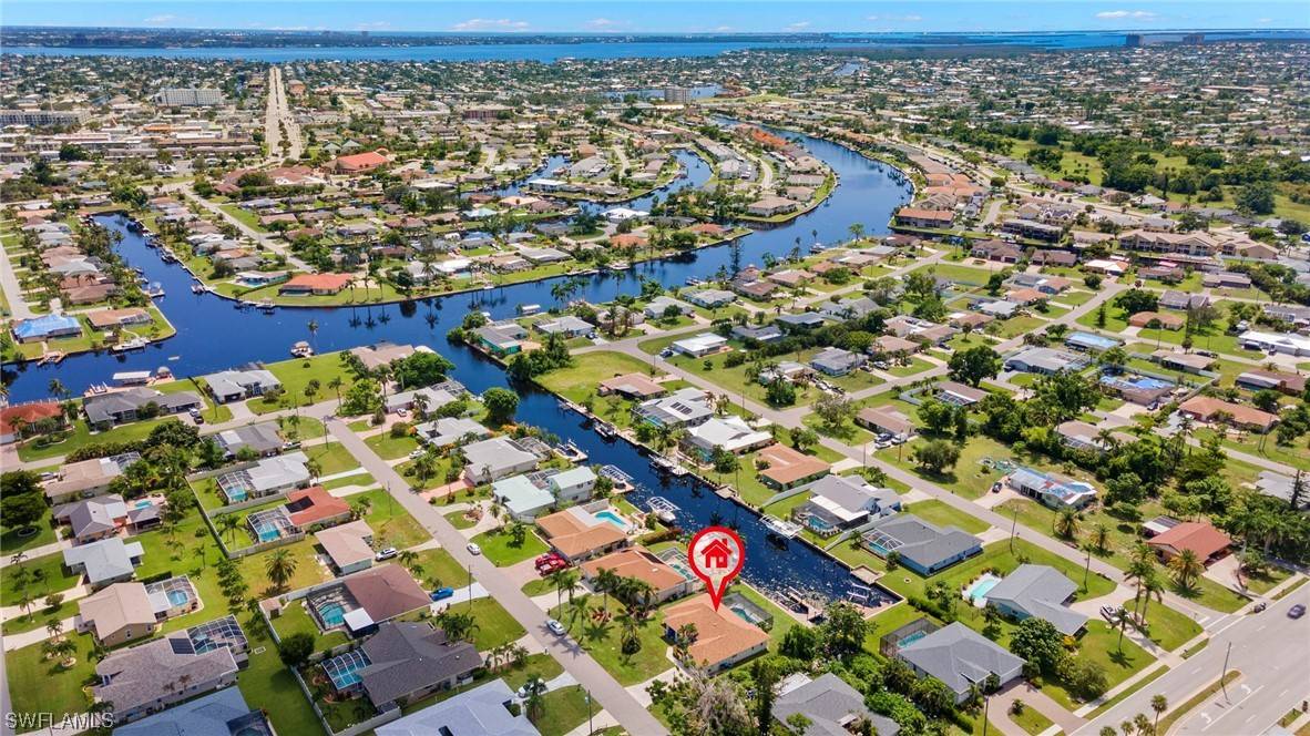 Cape Coral, FL 33904,4208 SE 8th PL