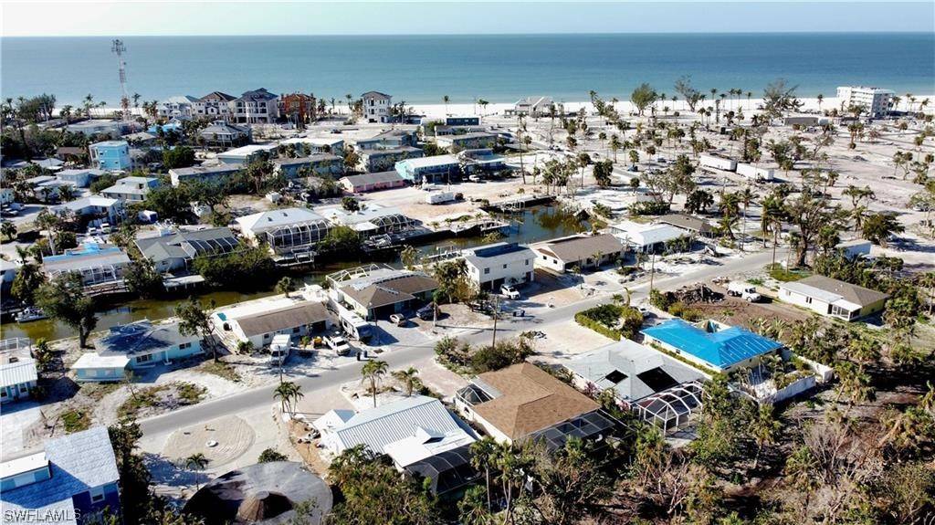 Fort Myers Beach, FL 33931,301 Donora BLVD