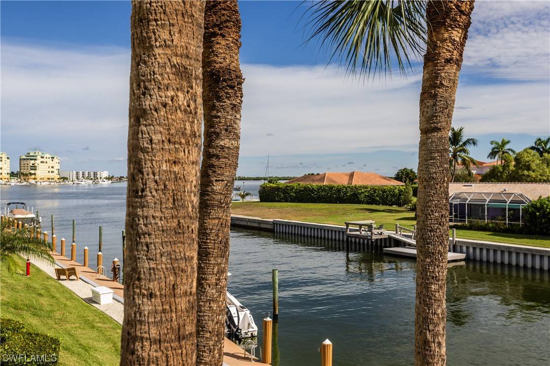 Marco Island, FL 34145,991 N Barfield DR #201