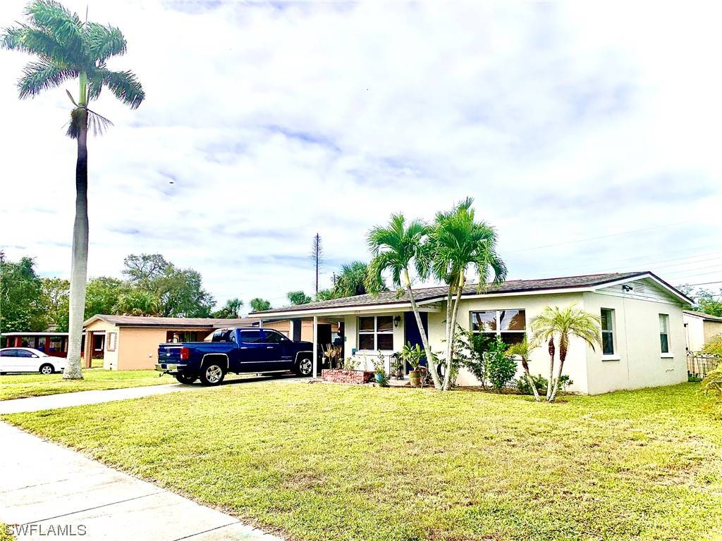 Fort Myers, FL 33901,1715 Winkler AVE