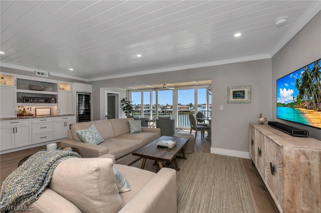 Naples, FL 34103,250 Park Shore DR #302