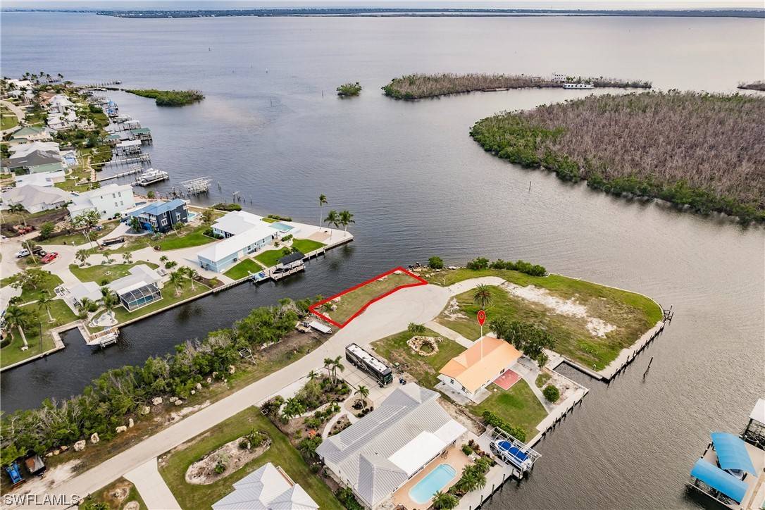 St James City, FL 33956,2201 Sanibel BLVD