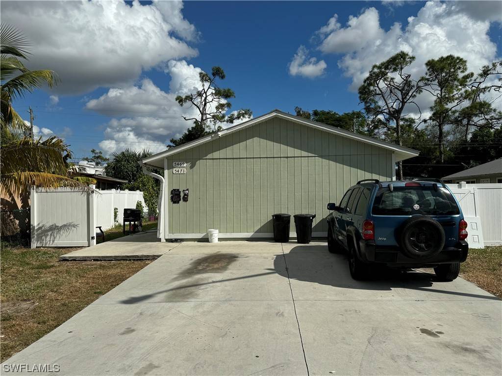 Fort Myers, FL 33907,5469-5471 9th AVE