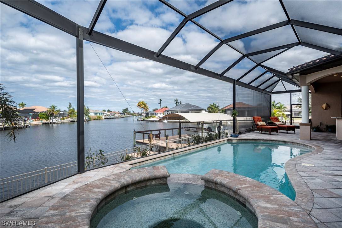 Cape Coral, FL 33993,132 NW 37th PL