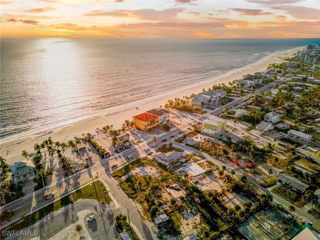 Fort Myers Beach, FL 33931,121 Connecticut ST