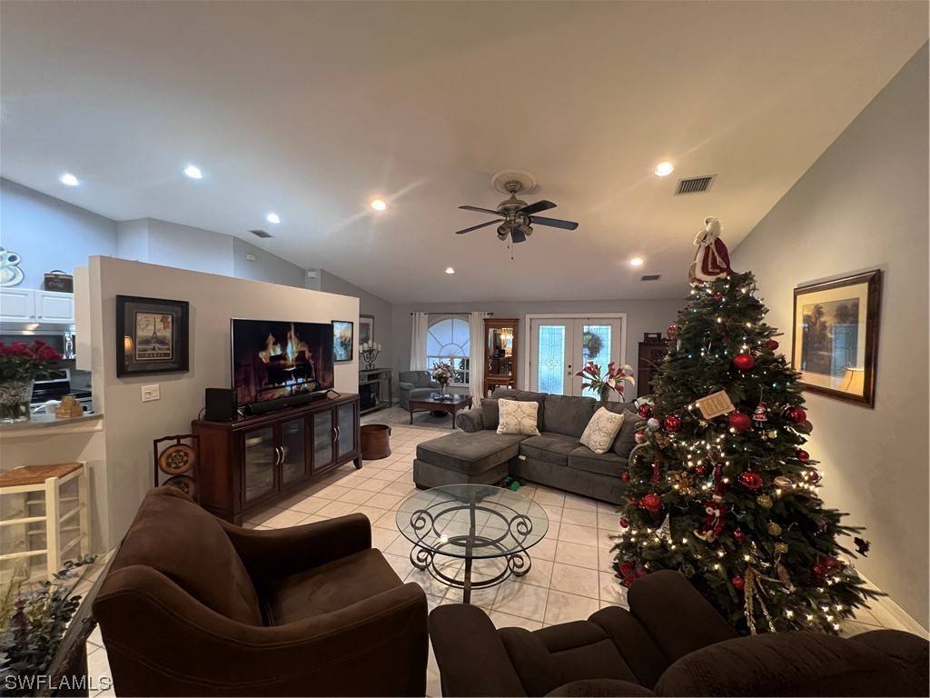 Labelle, FL 33935,435 5th AVE