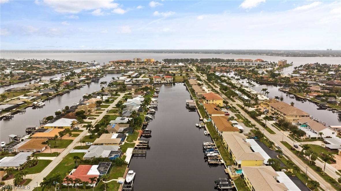 Cape Coral, FL 33904,1705 Beach Pkwy #208