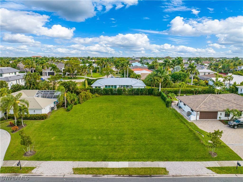 Naples, FL 34103,4228 Crayton RD