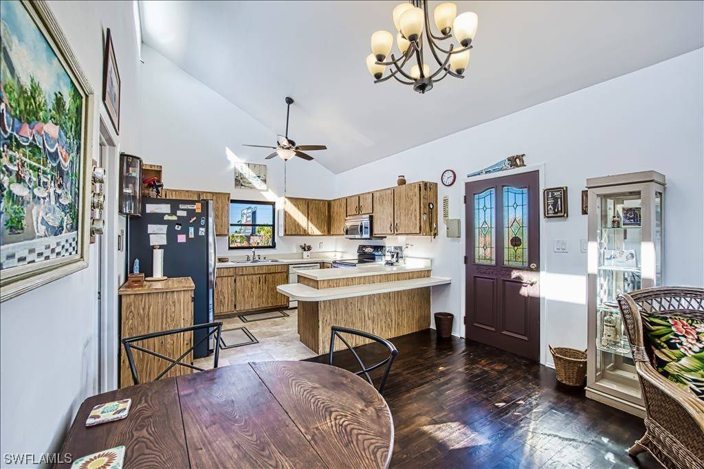 Fort Myers Beach, FL 33931,17741/17745 San Carlos BLVD