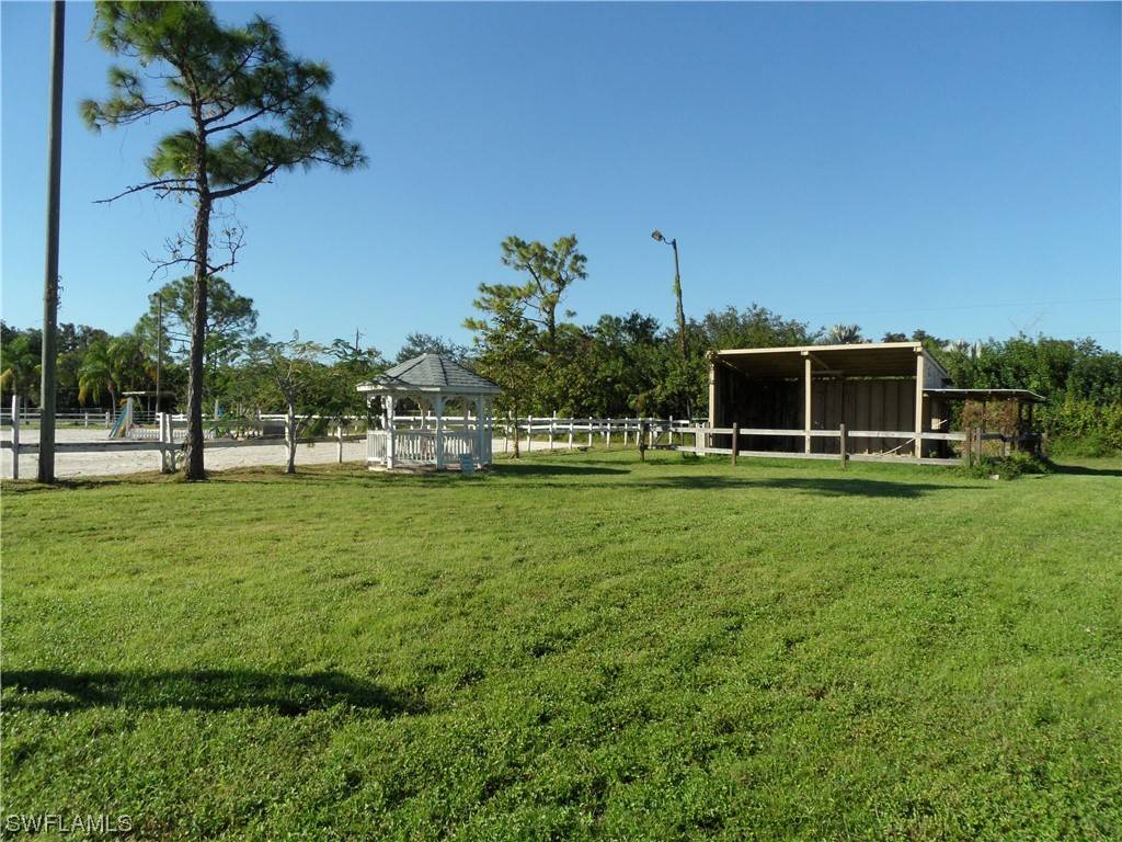 Fort Myers, FL 33966,7200 Carousel LN