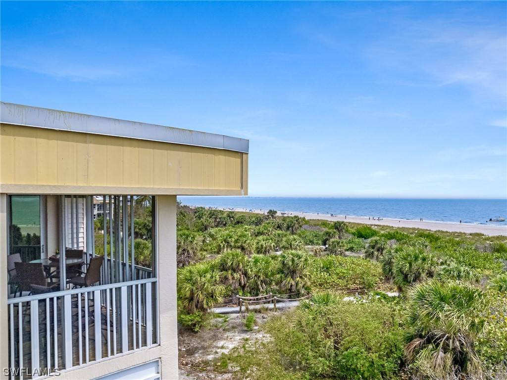 Sanibel, FL 33957,255 Periwinkle WAY #5D