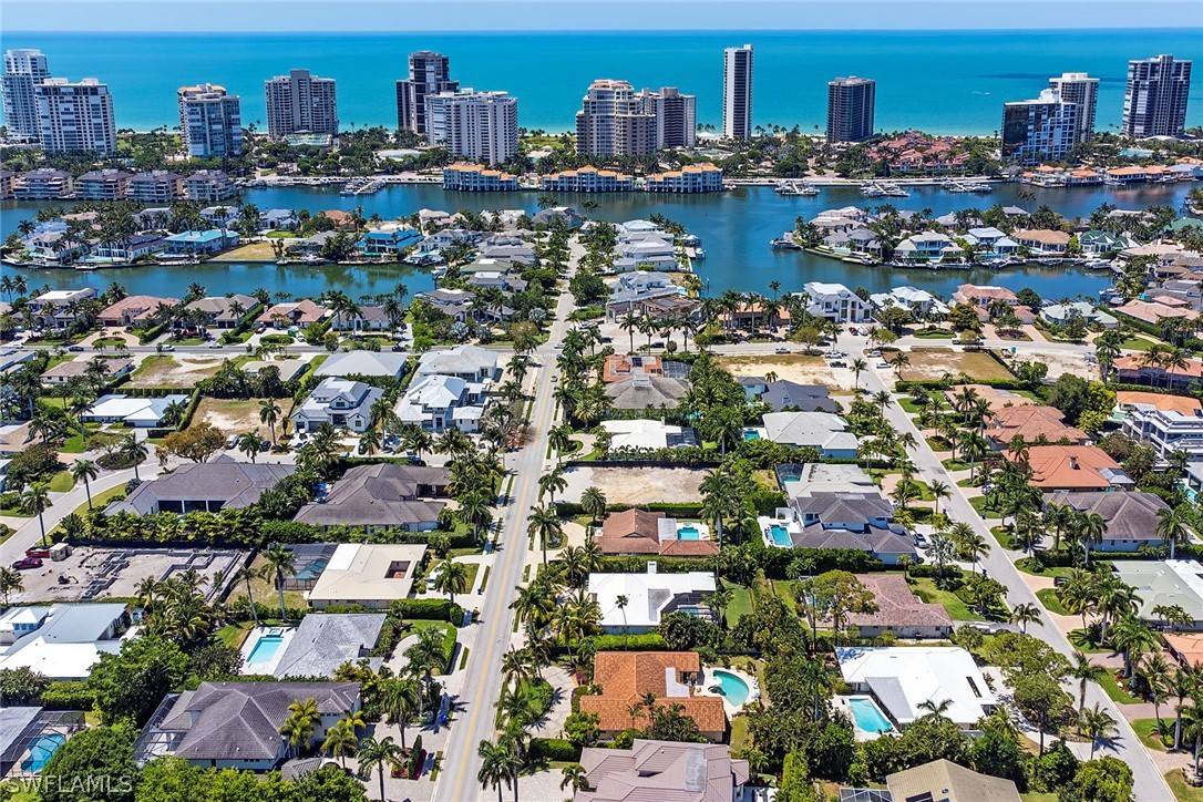 Naples, FL 34103,559 Neapolitan WAY