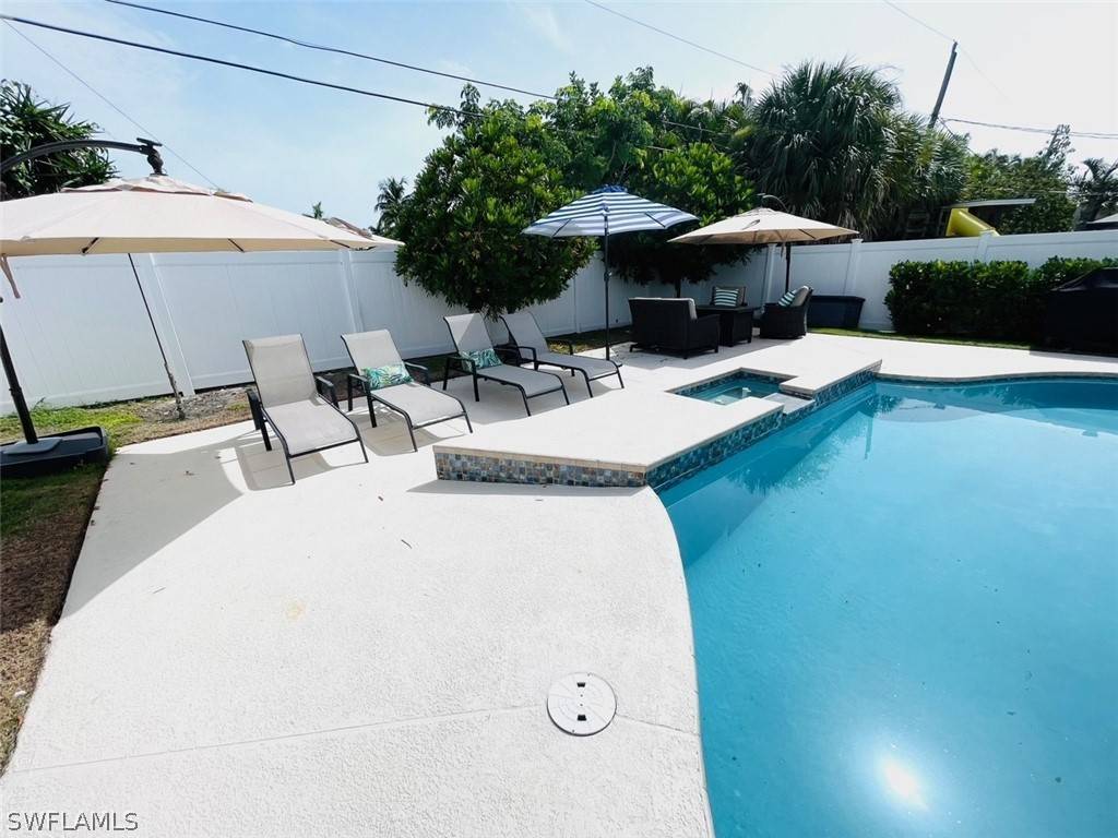 Naples, FL 34108,779 100th AVE N