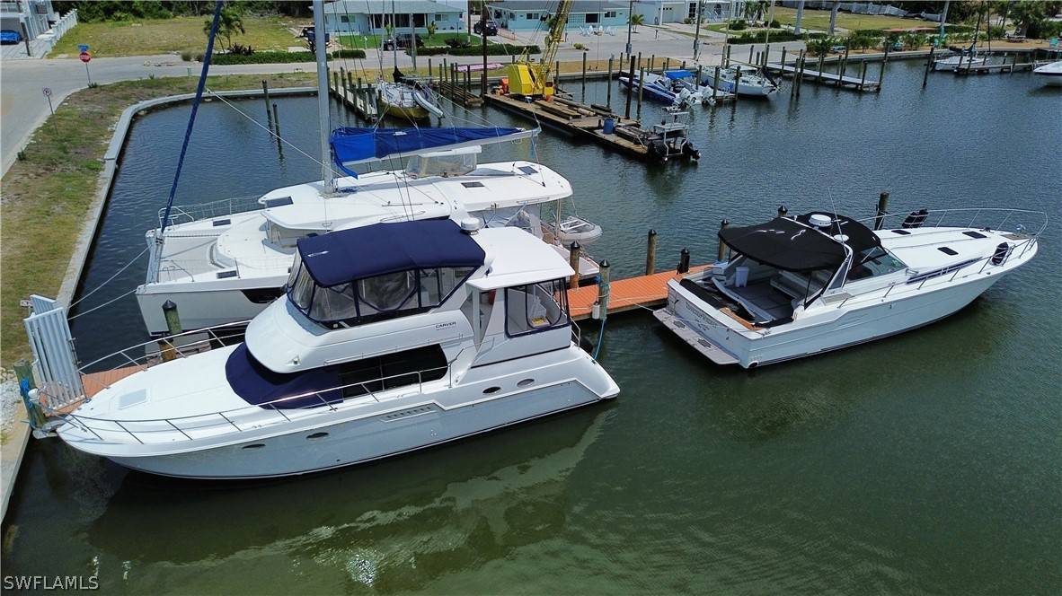 Fort Myers Beach, FL 33931,12070 Siesta DR
