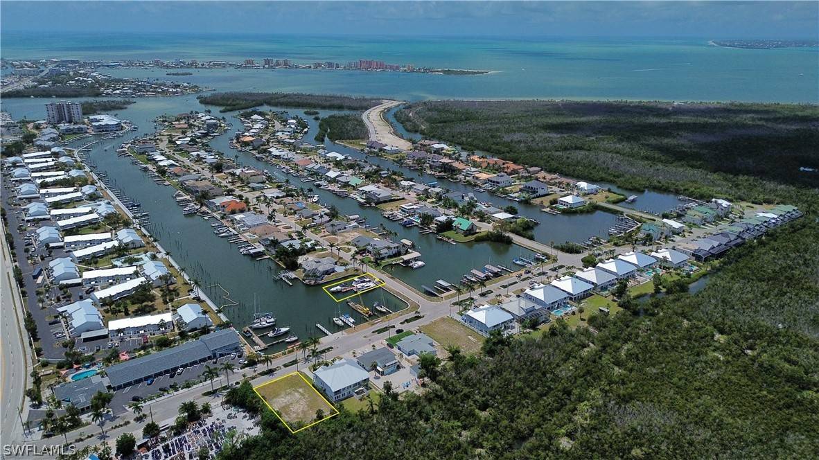 Fort Myers Beach, FL 33931,12070 Siesta DR