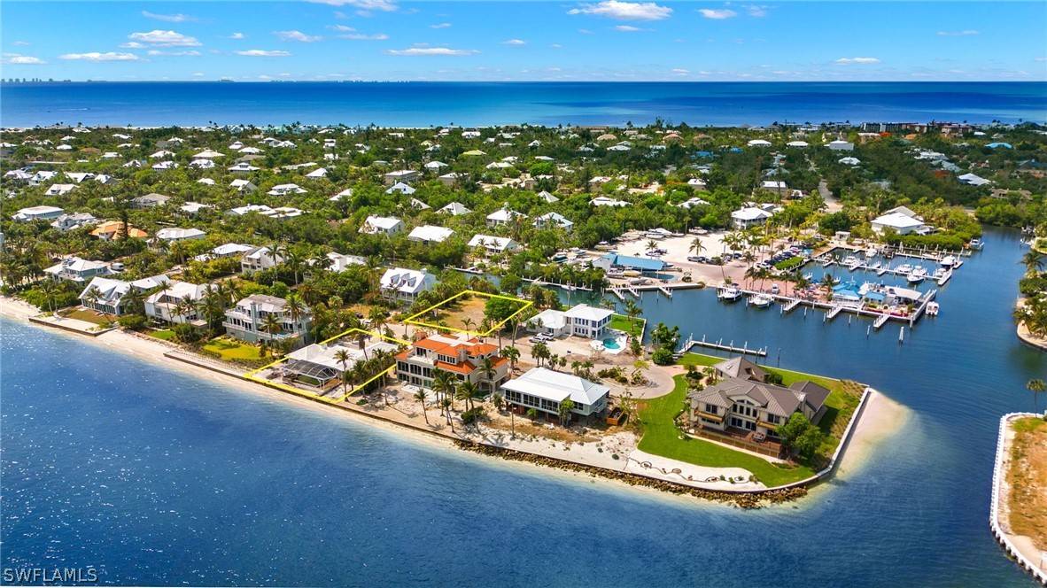 Sanibel, FL 33957,592 Lighthouse WAY