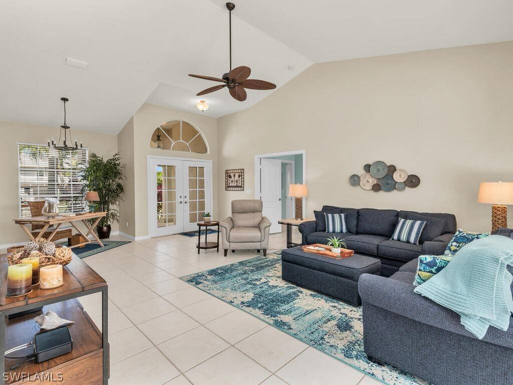 Marco Island, FL 34145,533 Bradford CT