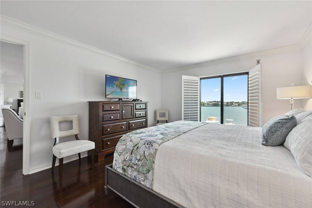 Naples, FL 34103,3430 Gulf Shore BLVD N #3D