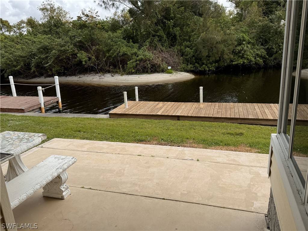 Fort Myers, FL 33905,350 Shoreland DR