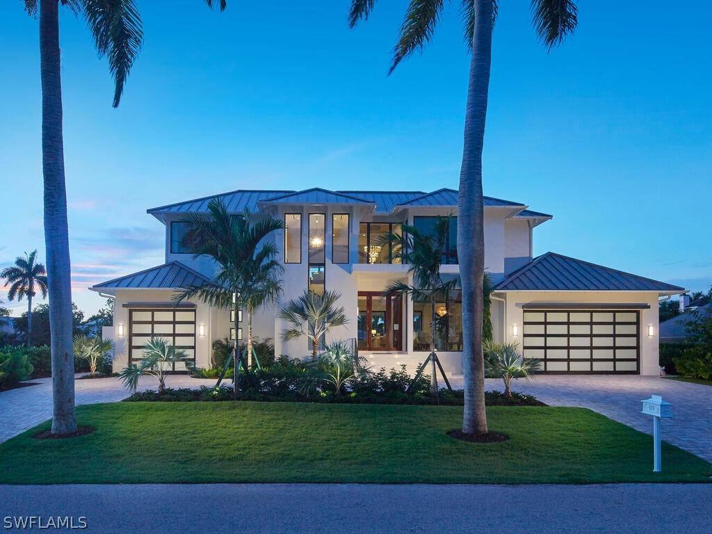 Naples, FL 34102,575 17th AVE S