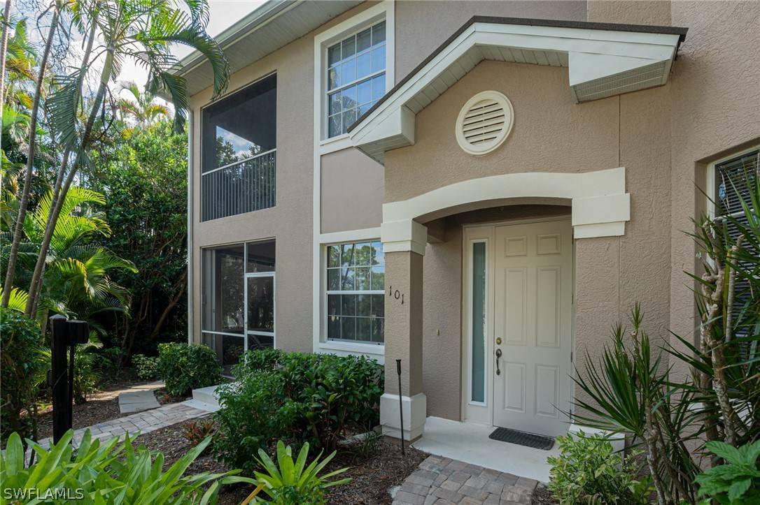 Naples, FL 34112,5010 Marina Cove DR #101