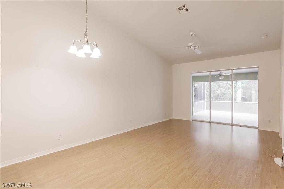 Naples, FL 34104,5270 Whitten DR #48