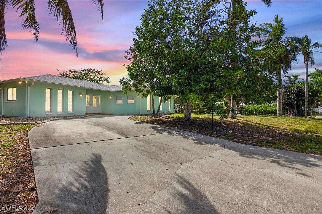 Naples, FL 34112,3461 Lakeview DR