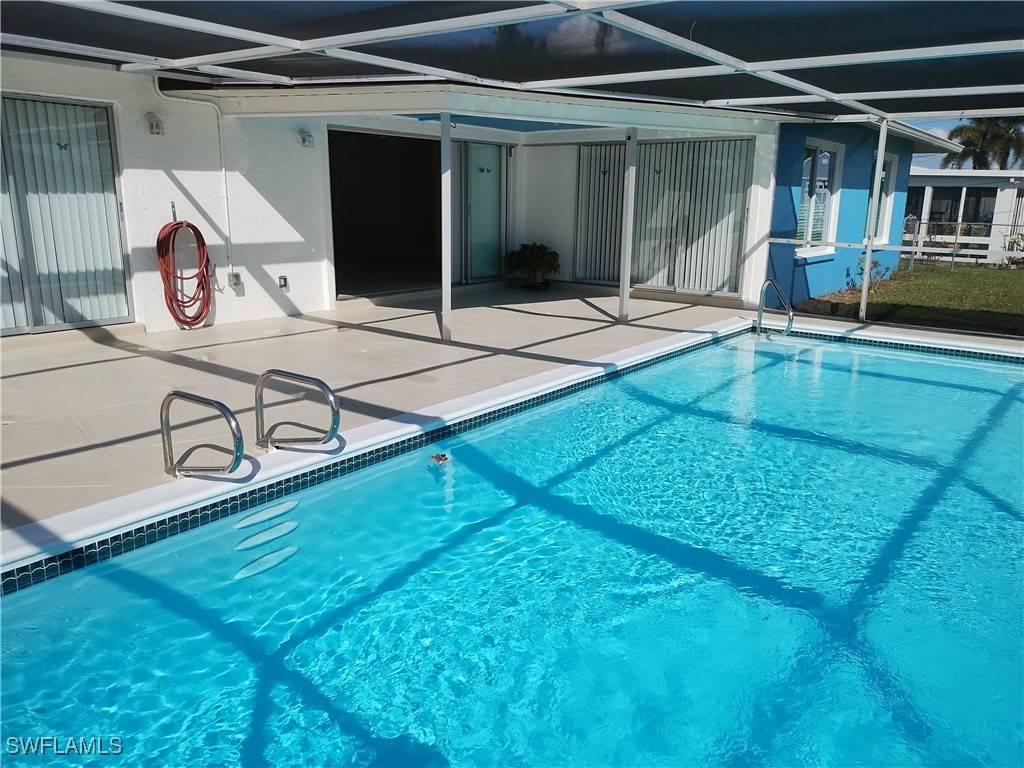 Cape Coral, FL 33904,240 SE 46th TER