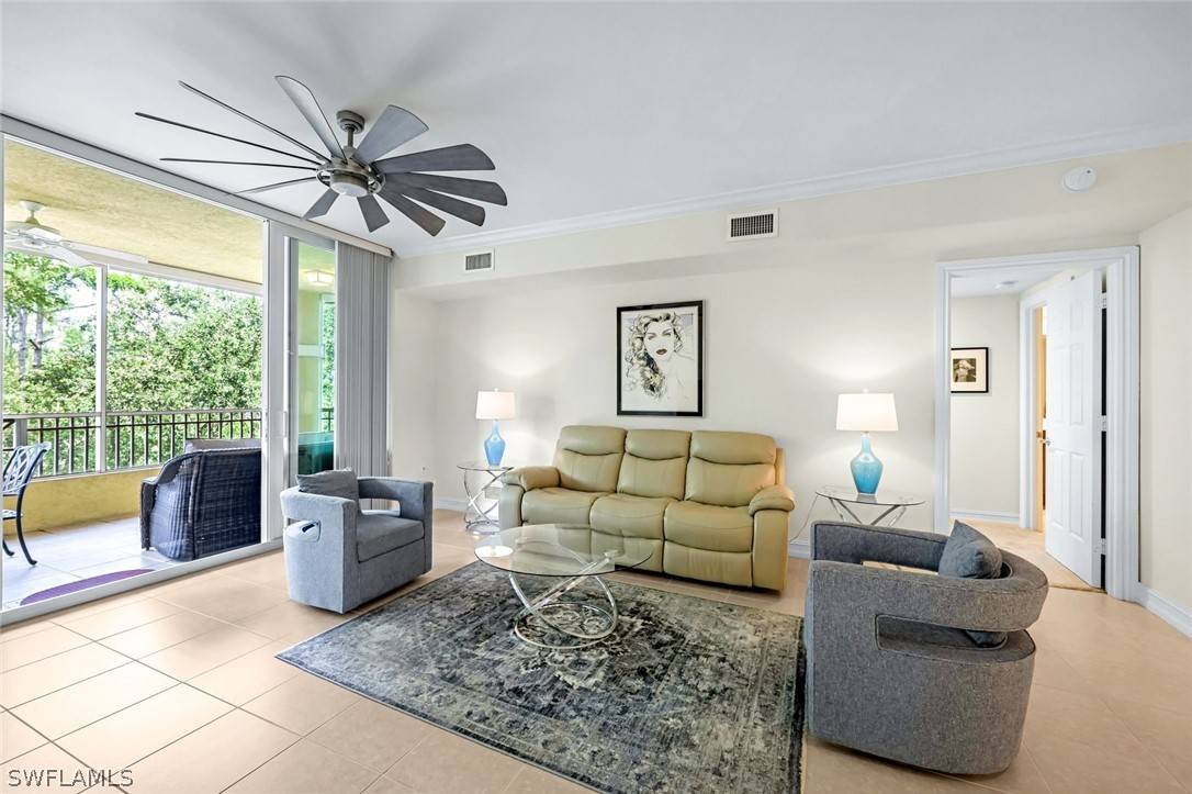 Naples, FL 34109,2728 Tiburon BLVD E #A204