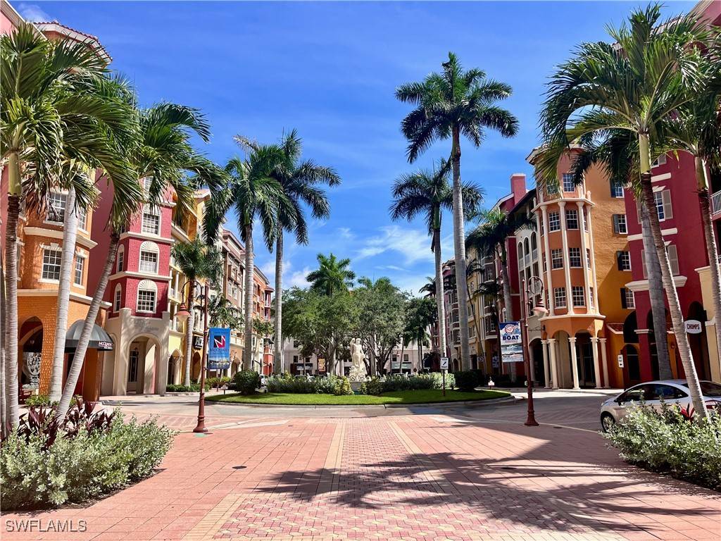Naples, FL 34102,450 Bayfront PL #4304