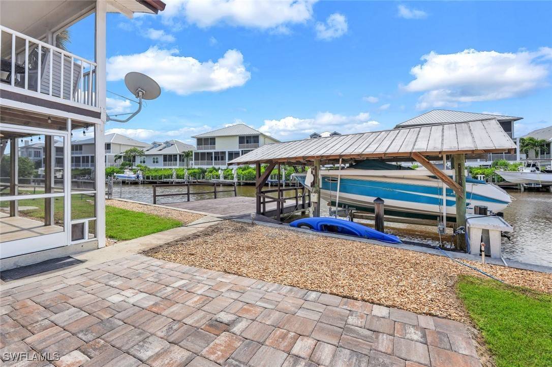 Goodland, FL 34140,691 W Palm DR