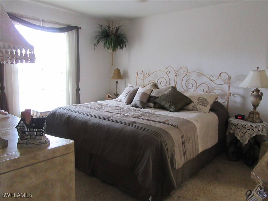 Naples, FL 34103-8568,600 NEAPOLITAN WAY #211