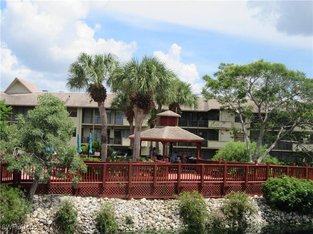Naples, FL 34103-8568,600 NEAPOLITAN WAY #211