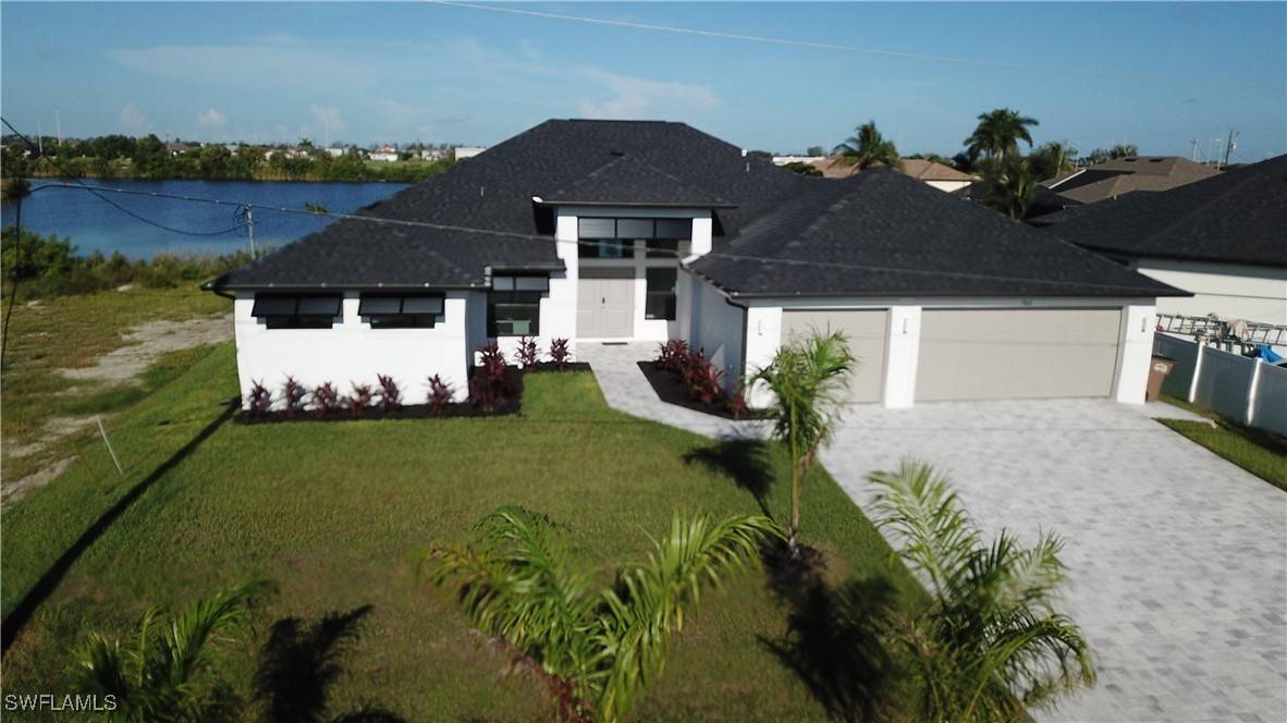 Cape Coral, FL 33993,702 NW 30th PL