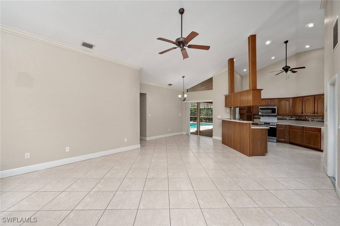 Fort Myers, FL 33966,6975 Highland Park CIR