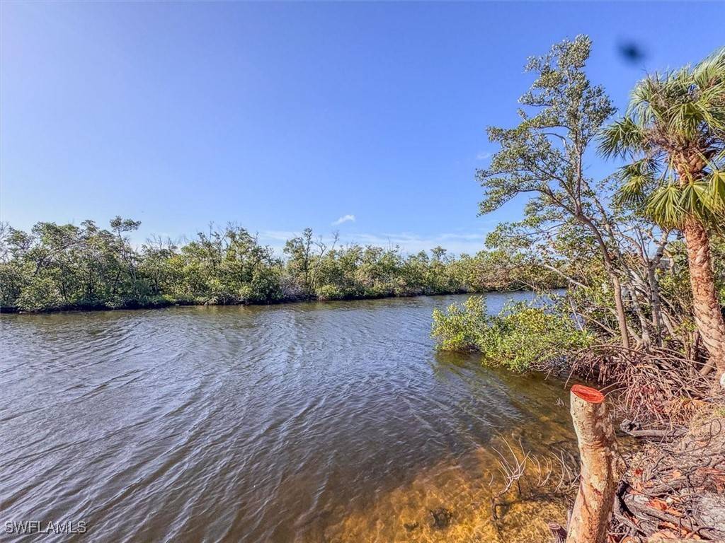 Fort Myers Beach, FL 33931,11761 Isle Of Palms DR