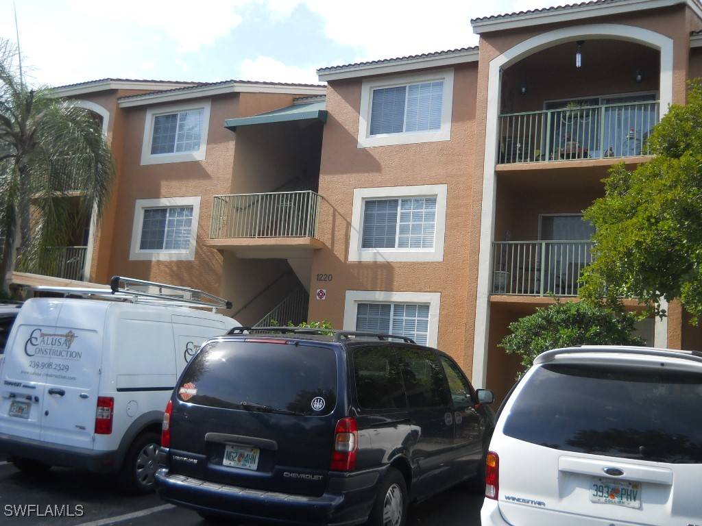 Naples, FL 34104,1220 Wildwood Lakes BLVD #103