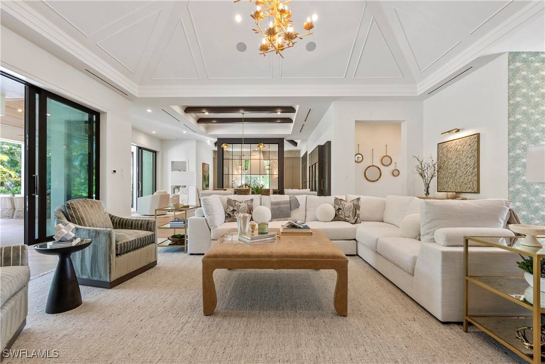 Naples, FL 34102,515 Murex DR