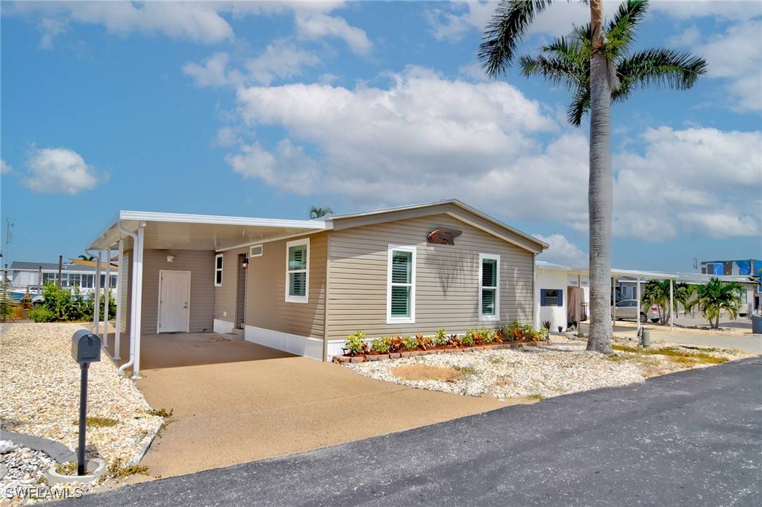 St James City, FL 33956,3103 Harpoon LN