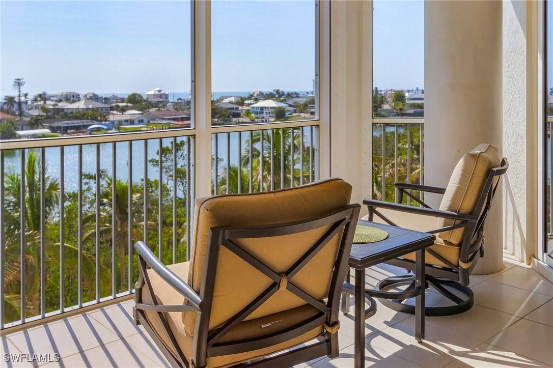 Fort Myers Beach, FL 33931,4192 Bay Beach LN #852