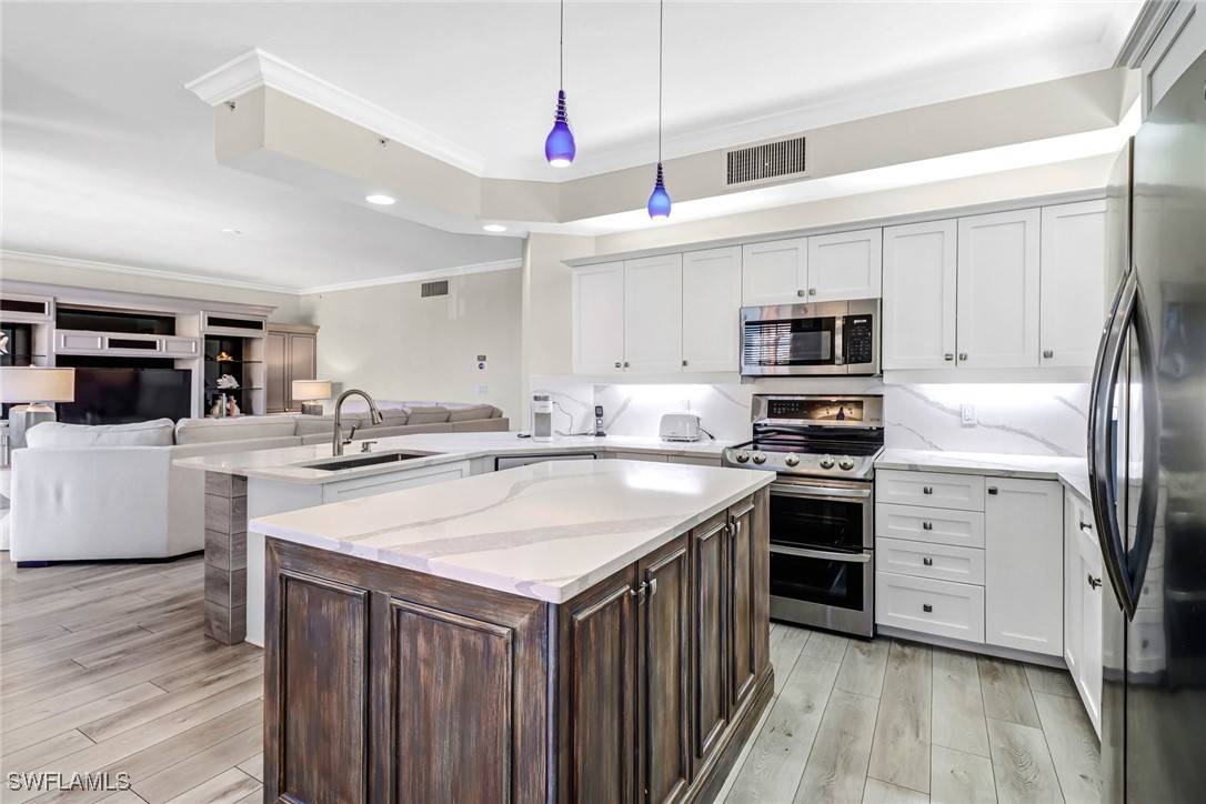 Naples, FL 34102,450 Bayfront PL #4405
