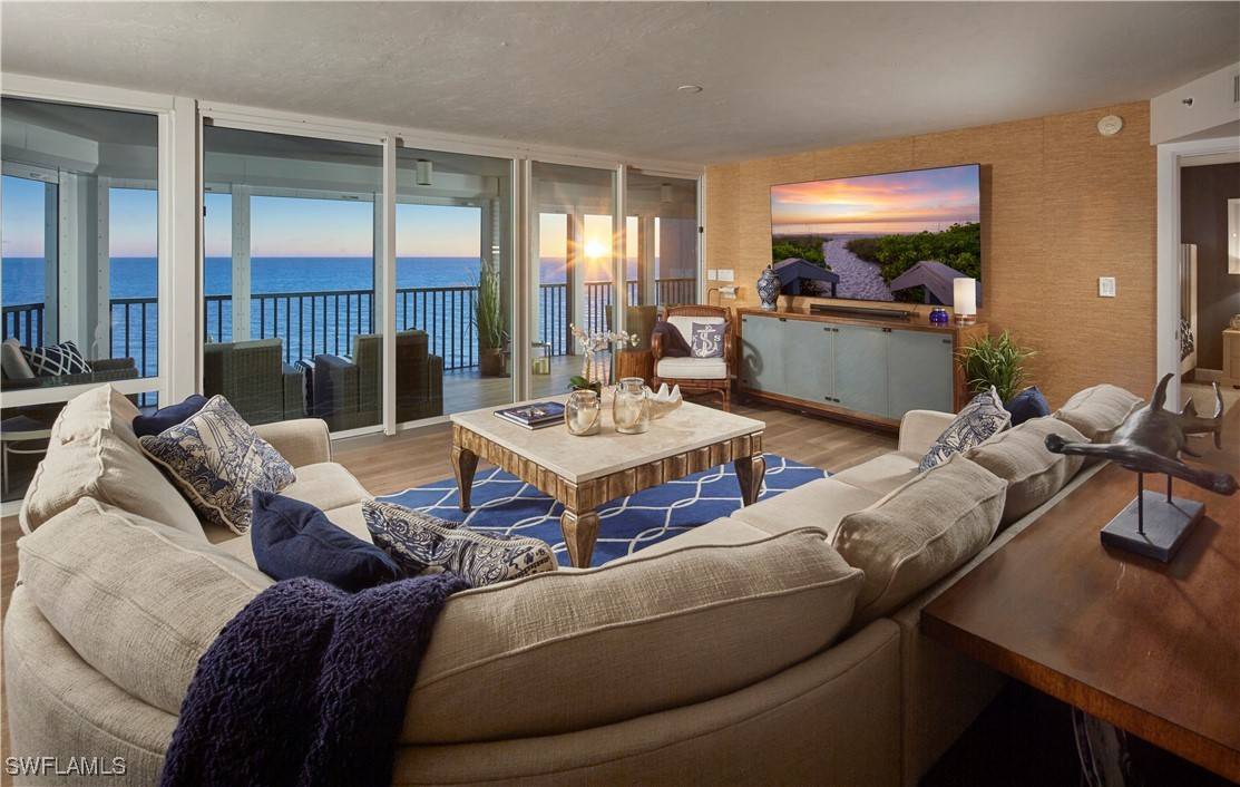 Naples, FL 34103,4651 Gulf Shore BLVD N #901