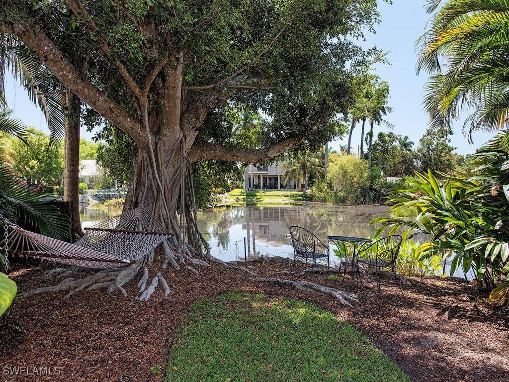 Naples, FL 34102,1200 9th AVE N