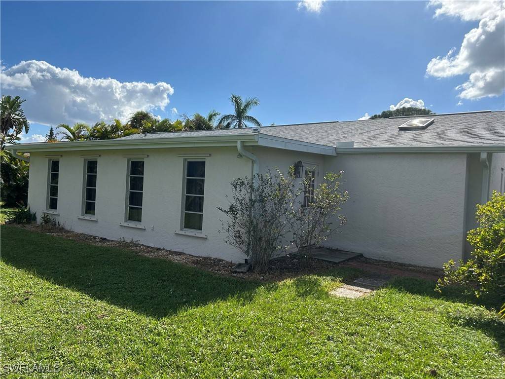 North Fort Myers, FL 33903,5994 Milne CIR