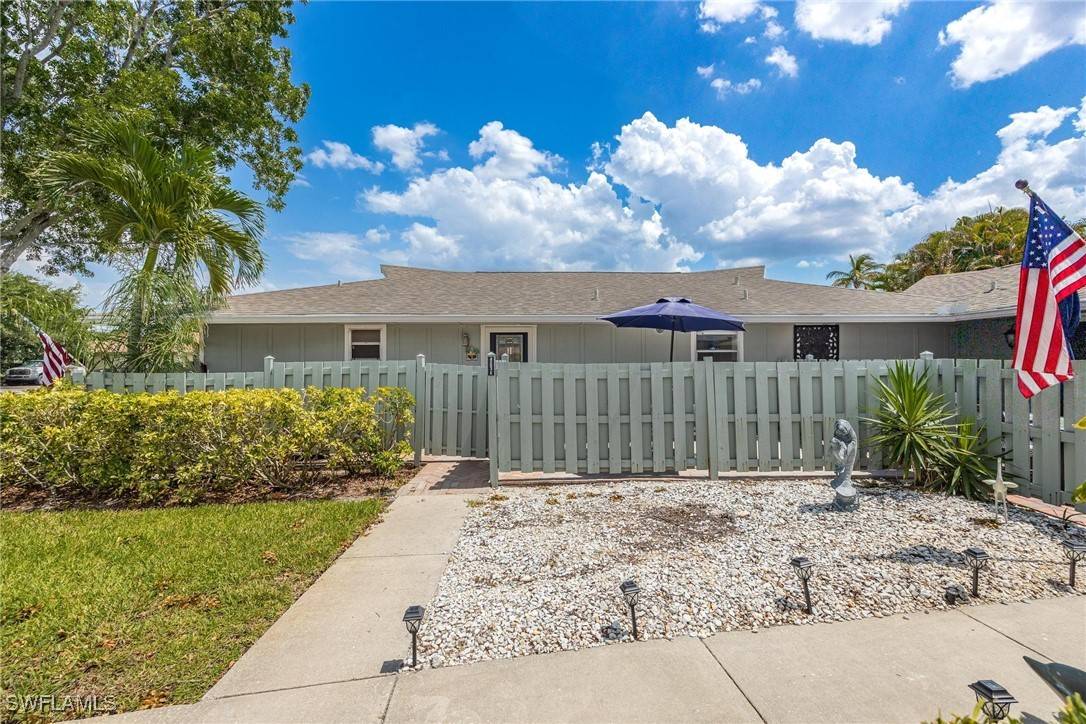 Fort Myers, FL 33919,4263 Island CIR #Unit E