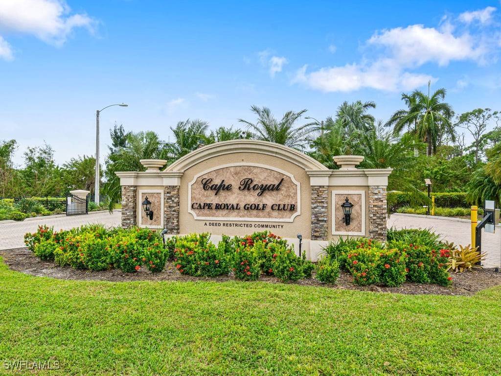 Cape Coral, FL 33991,11802 Royal Tee CT