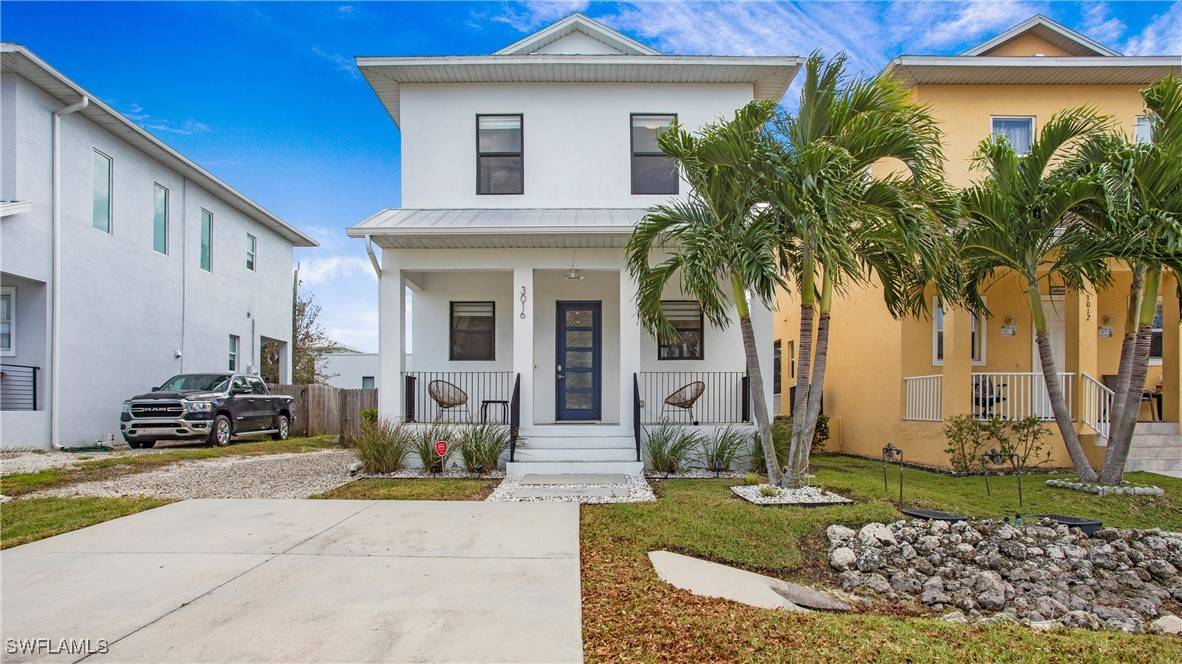 Naples, FL 34112,3016 Van Buren AVE
