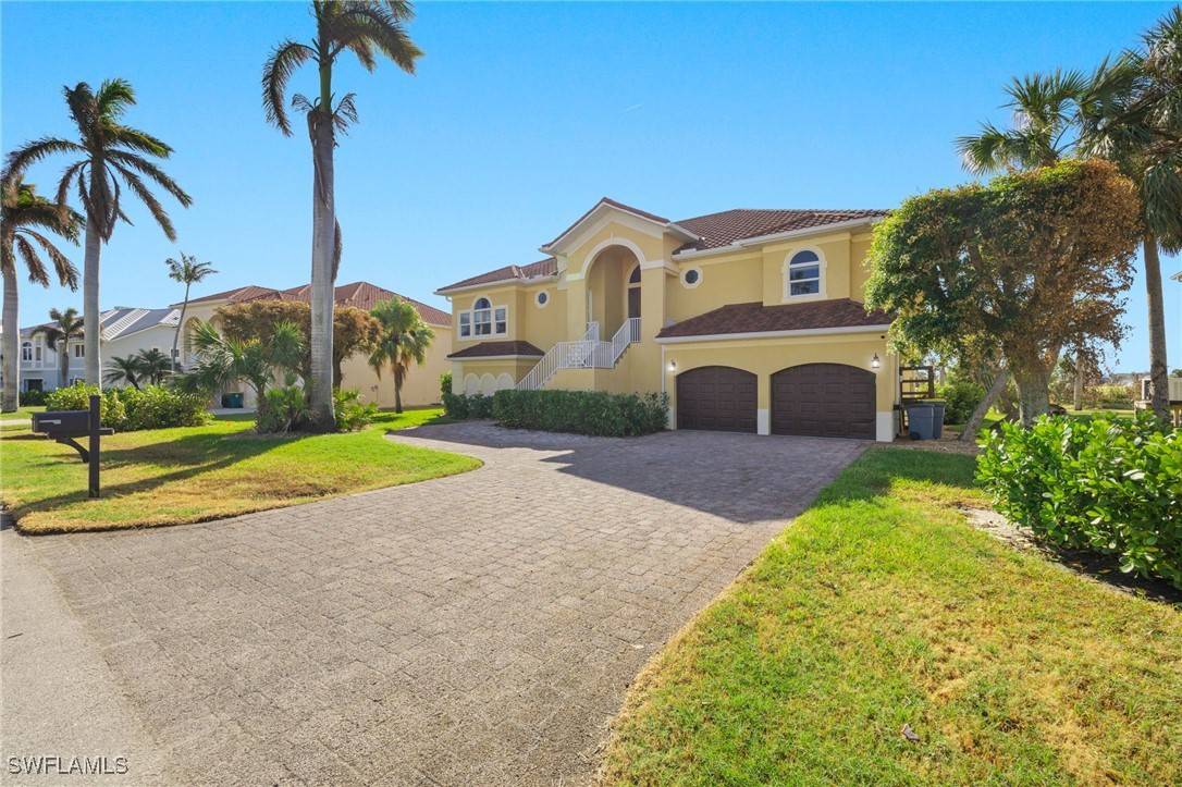 Sanibel, FL 33957,811 Birdie View PT