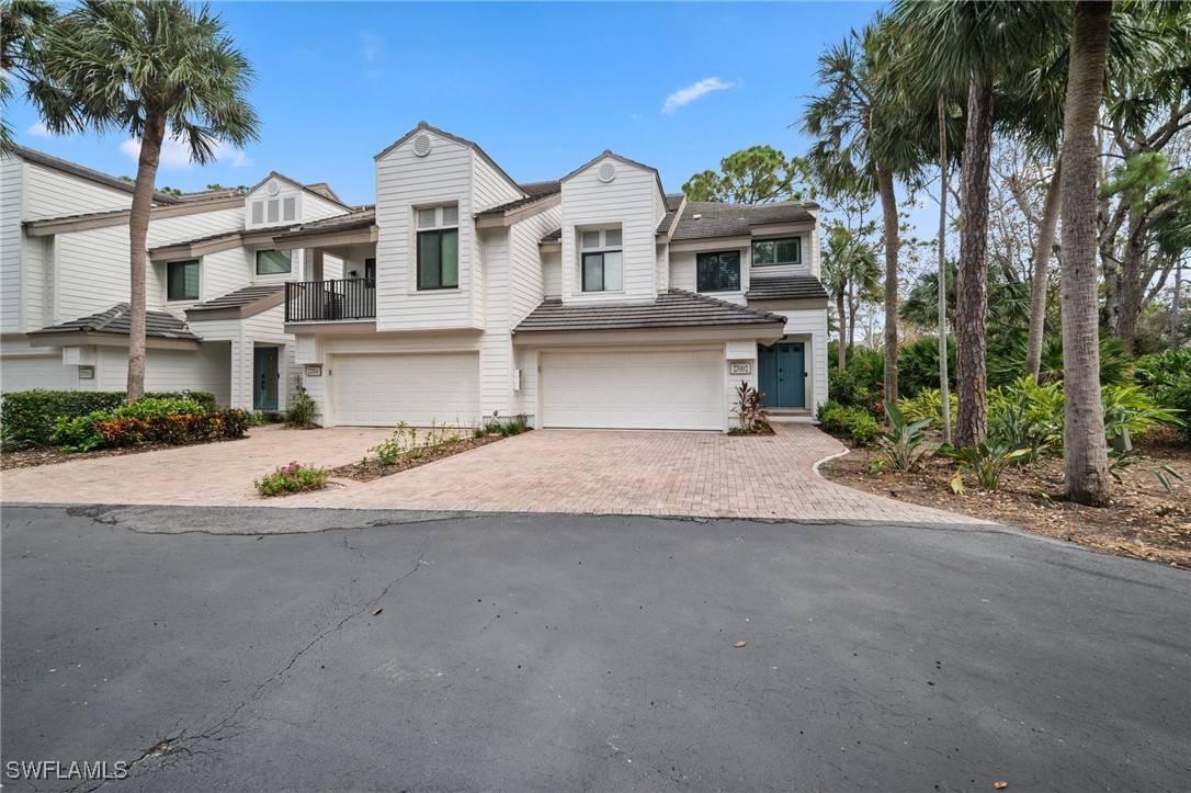 Bonita Springs, FL 34134,27002 Oakwood Lake DR